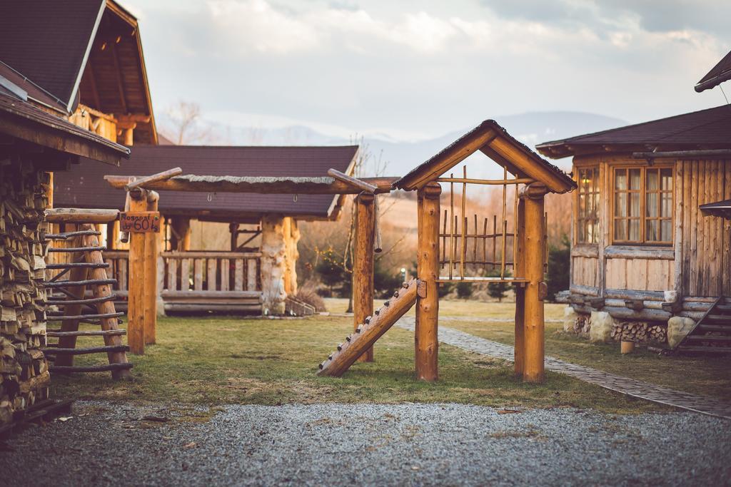 Gazdovsky Dvor B&B S Mini Wellness Bešeňová Εξωτερικό φωτογραφία